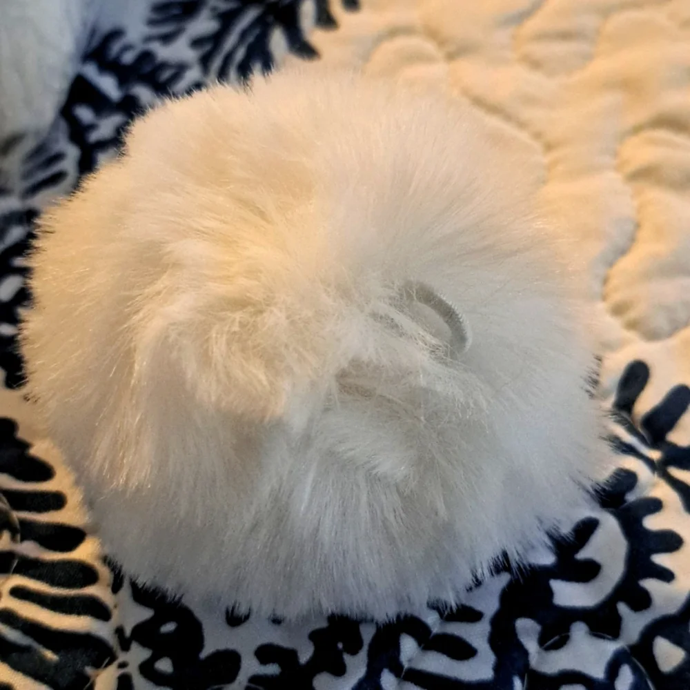 Pompoms - Favors, Accessories